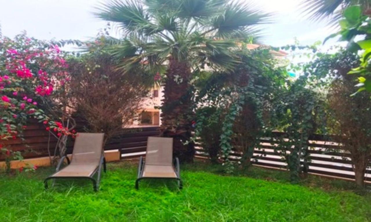Apartment 2 Bedroom With Private Garden, Walk To Nissi Beach, Communal Swimming Pool *