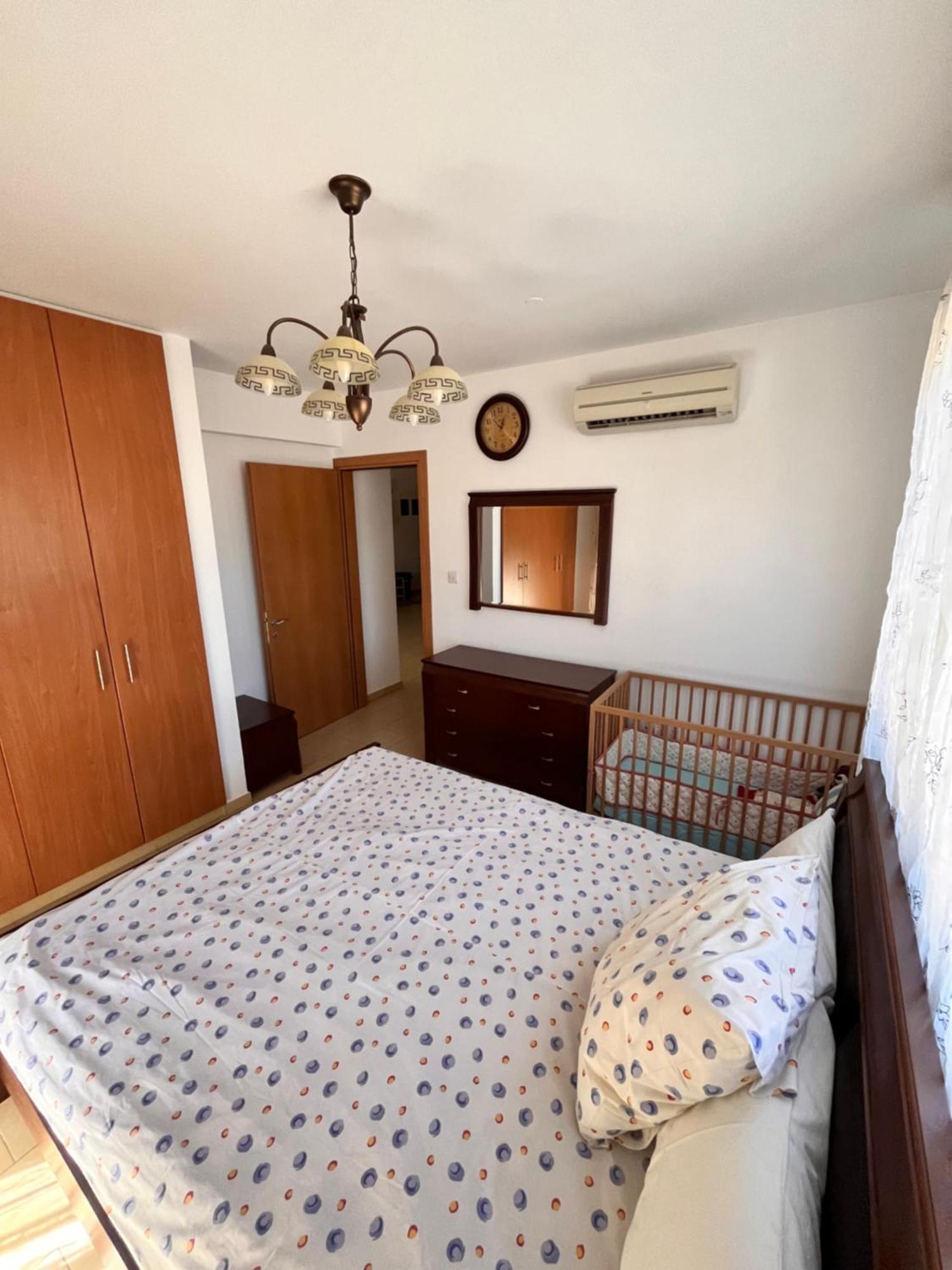 2 Bedroom With Private Garden, Walk To Nissi Beach, Communal Swimming Pool Apartment